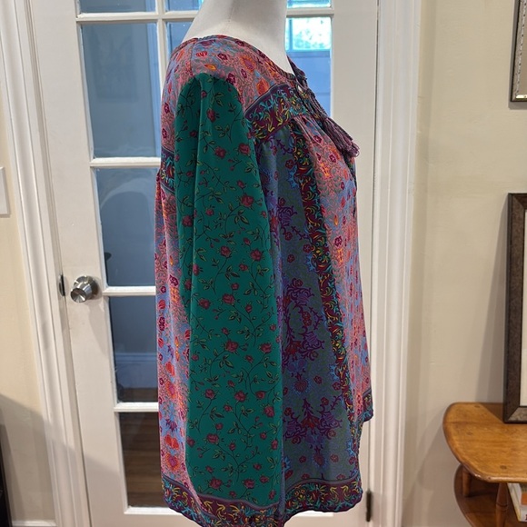 Dalia Floral Multicolor Women's Top.  Size M - Picture 4 of 9